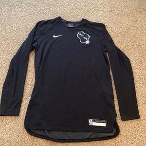 NWOT NBA Team Issued NBA Champion Milwaukee Bucks Sweatshirt